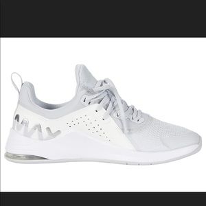 Nike Air Max Bella TR 3
